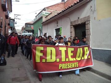 Los maestros cumplen hoy un paro de 24 horas