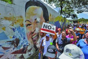 Parlamento impulsa destitución de magistrados en Venezuela