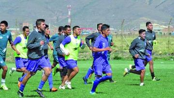 Zeballos renuncia y Martínez desiste de tomar el mando 
