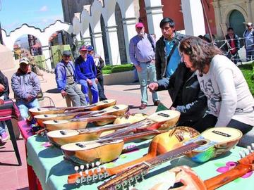 Celebran el Día del Charango potosino