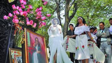 Festejan cantando a la actriz María Félix