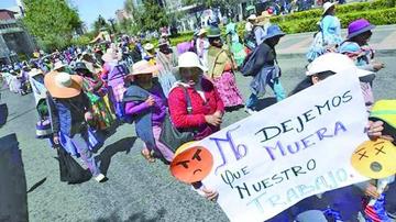 El Gobierno y los ropavejeros conformarán mesas de diálogo