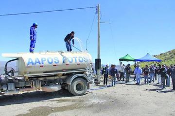 Sube a 225 litros por segundo el agua que se distribuye en Potosí