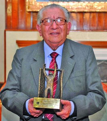 La ANP entrega la  máxima distinción 