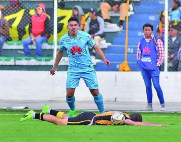 Bolívar se adueña del clásico paceño 