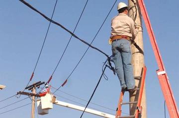 Invertirán $ 43.2 MM en obras de electrificación en Potosí y Chuquisaca