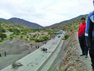 Casi un centenar de vehículos estaban parados.