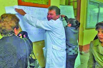 Médicos inician paro de labores por 48 horas en todo el país