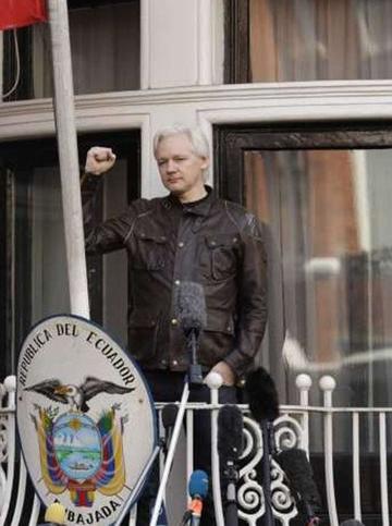 Suecia cierra caso contra Julian Assange después de siete años