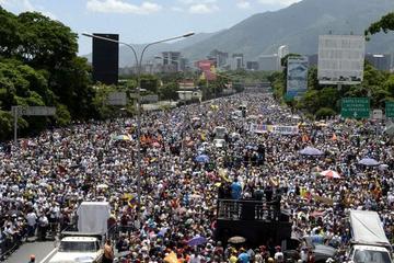 Sube a 47 los muertos en protestas en Venezuela