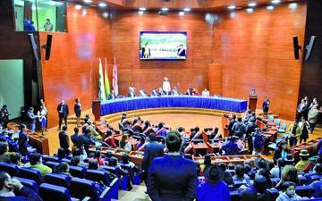 Chuquisaca celebra su aniversario con anuncios de reinyección económica
