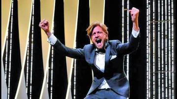 Película de sátira gana en Cannes