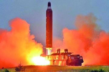 Corea del Norte lanza otro misil balístico en nuevo desafío a EUA