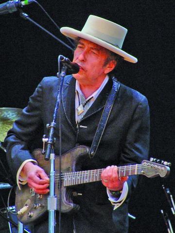 Academia  recibe el discurso  de Dylan