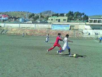 El partido se disputó en el estadio “Potosí”.