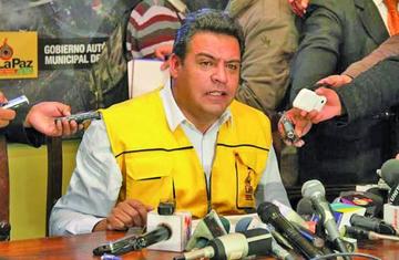 Alcalde Revilla convoca a choferes para frenar paro