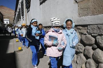 Recomiendan el uso de ropa abrigada en las unidades educativas.
