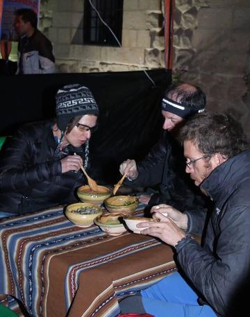Turistas extranjeros compartieron los platos típicos.