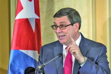 Cuba acusa a Trump de volver al pasado al retormar bloqueo