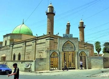 El Estado Islámico destruye la mezquita símbolo de su califato