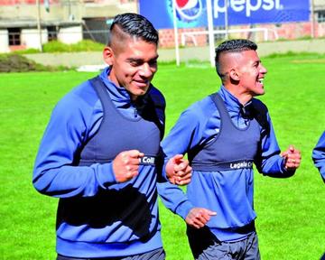 Luis Gutiérrez y Juan Carlos Arce durante el entrenamiento.