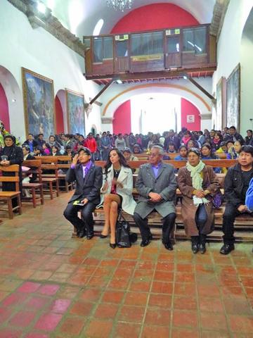 Autoridades y la población visito el templo de San Bernardo.