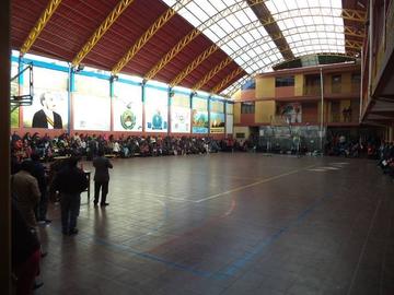 Los maestros urbanos tuvieron una asamblea ayer en el Colegio Arce.