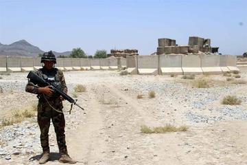 Un ataque talibán a base militar en Afganistán deja 26 muertos