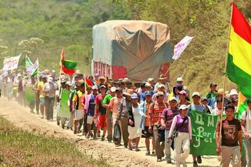 Los indígenas arriban a La Paz por la intangibilidad del Tipnis