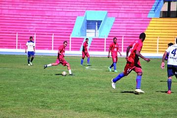 Los jugadores lilas durante su entrenamiento.