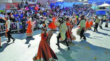 Bailaron en honor a virgen de Urkupiña