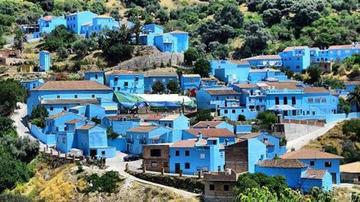 Júzcar deja de ser el Pueblo Pitufo