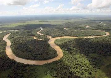 Está ubicada entre Beni y Cochabamba, siendo una de las regiones con mayor biodiversidad mundial.