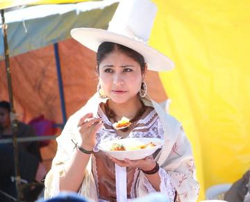 Los comensales pueden saborear las delicias potosinas.