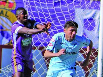 Bolívar sale del fondo a costa de Real Potosí