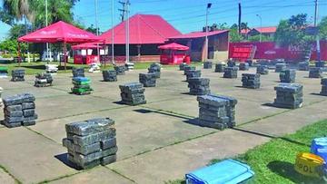 Encuentran 5 toneladas de marihuana en Santa Cruz