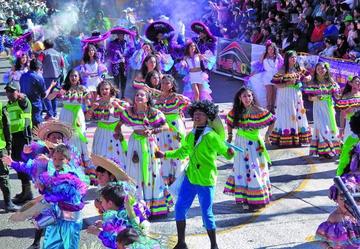La variedad de danzas se muestra como un gran justificativo.