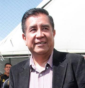 César Salinas promete todo su apoyo para el fútbol local