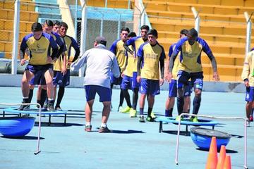 El plantel lila se ubica en el último lugar del torneo.