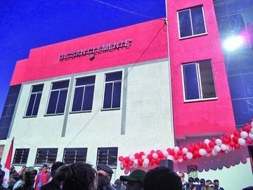 La semana pasada se entregó la unidad educativa San Clemente.