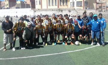 El equipo de Peñarol Calvario.