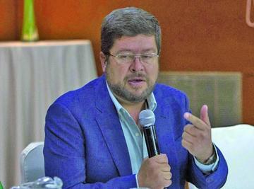 El opositor denuncia manejo político en este tema.