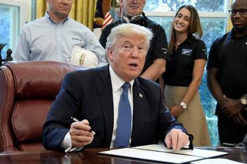 Trump limita norma sanitaria y frena acceso a anticonceptivos