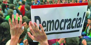 Hoy se cumplen 35 años de la recuperación de la democracia en Bolivia.