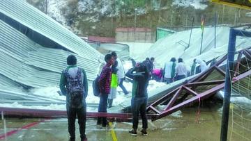 Tres estudiantes siguen hospitalizados