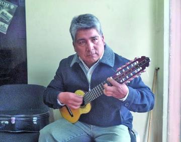 Cadenas prepara el programa.