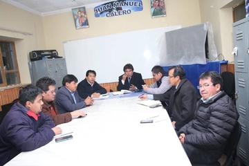 Los dirigentes durante la reunión de la víspera.