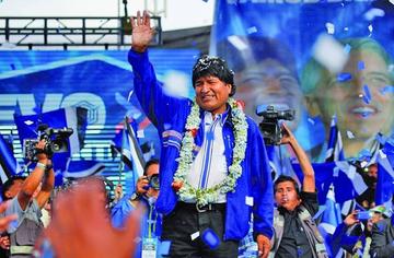 Petroleros aseguraron ayer que “lucharán” para que Evo Morales y Álvaro García Linera sean candidatos.