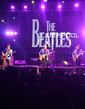 La agrupación Liverpool se presentó en la noche musical.