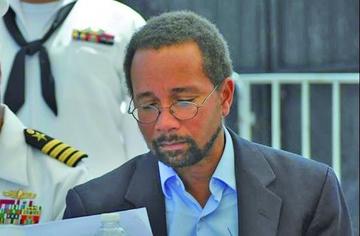 Bruce Williamson fue designado por Estados Unidos.